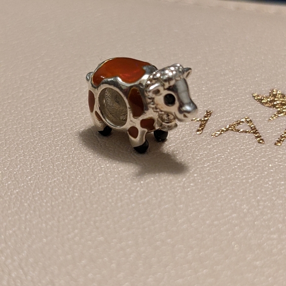 Chamilia Cow Charm - Picture 2 of 4